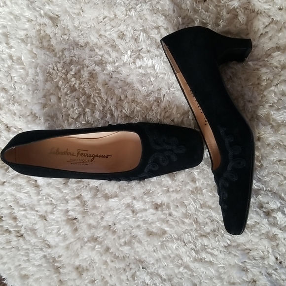 Salvatore Ferragamo Black Suede Shoes Size 7AA - Picture 3 of 6